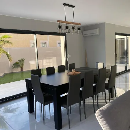 Grand Nicolas Bord De Villa Le Grau-dʼAgde