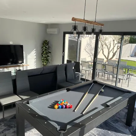 Grand Nicolas Bord De Villa *